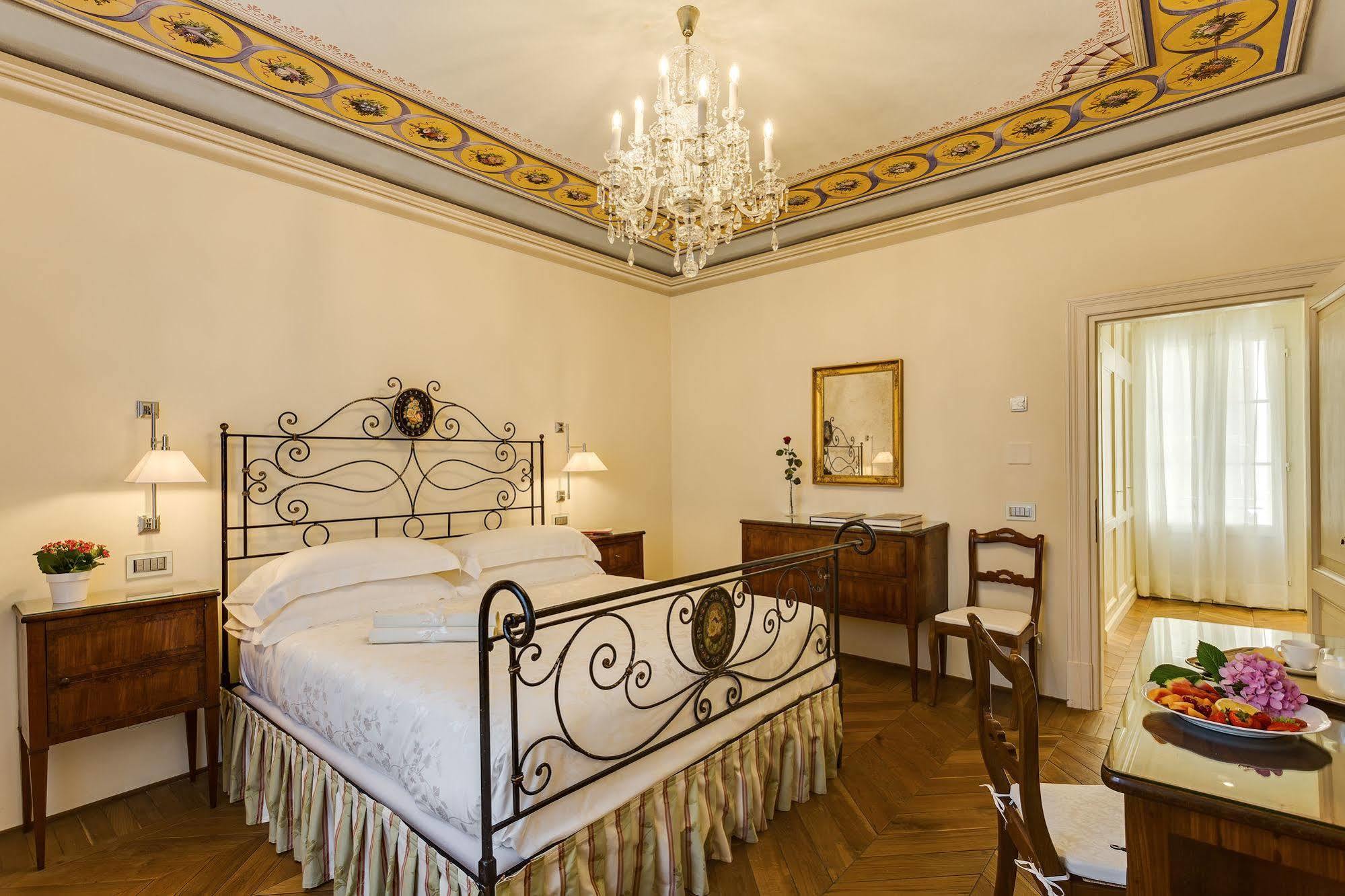 Bed and Breakfast Relais Degli Angeli Residenza D'Epoca Siena Exterior foto